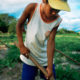Banco Mundial/Scott Wallace Un joven trabajando en una zona rural del noreste de Brasil.